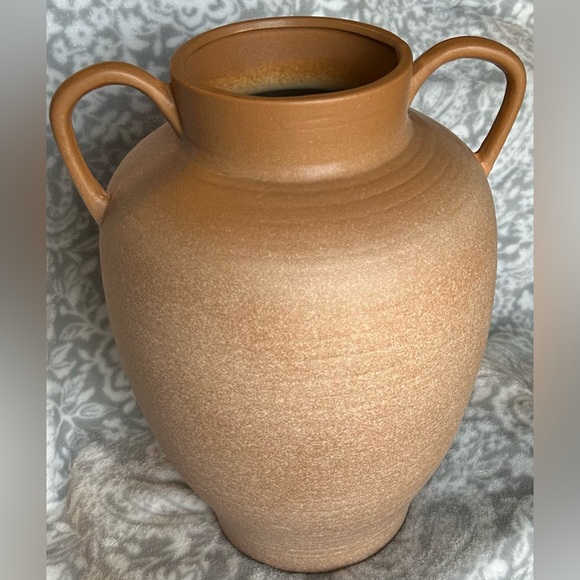 Large Ceramic Vase - Picture 3 of 9